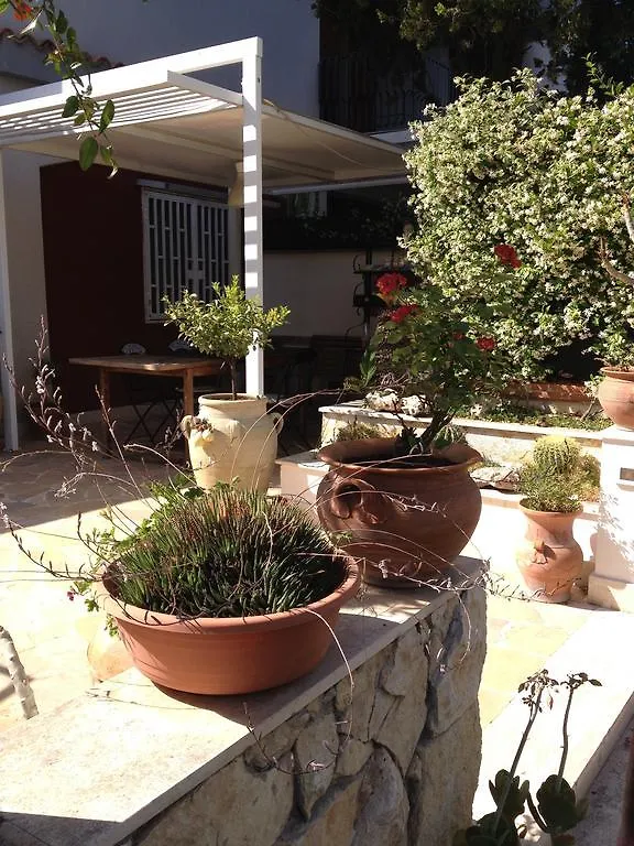 ***  Il Giardino Dei Limoni Bed & Breakfast Aci Castello Italy