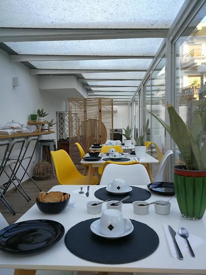 Alojamento de Acomodação e Pequeno-almoço Il Giardino Dei Limoni Acomodação com café da manhã Aci Castello